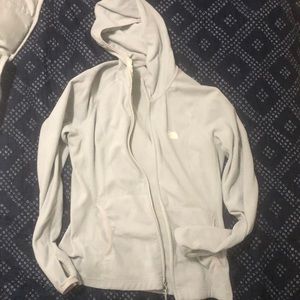 Women’s The North Face lightweight fleece jacket